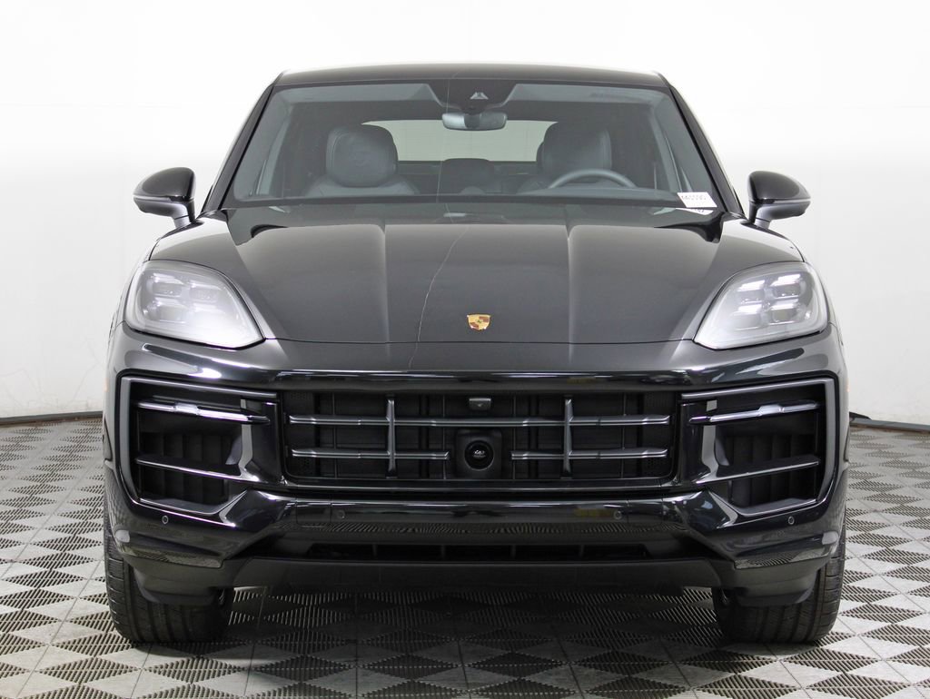 Certified 2026 Porsche Cayenne Coupe image 10
