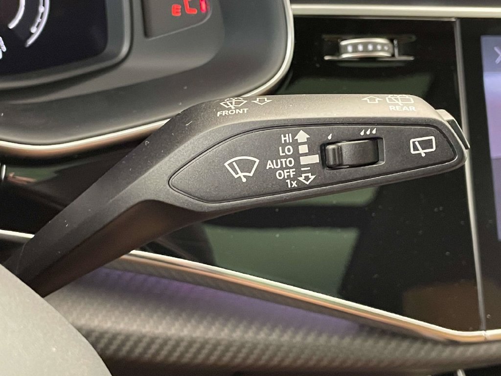 New 2027 Audi RS Q8 performance AWD/4WD image 41