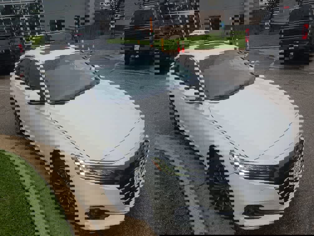 Used 2021 Honda Accord EX-L image 4