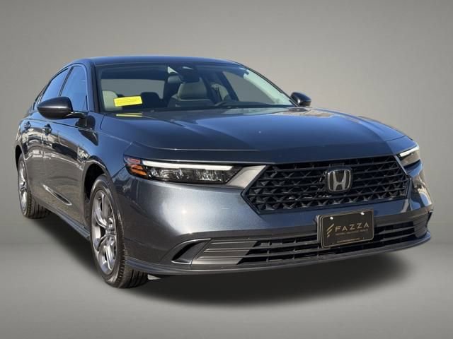 Used 2023 Honda Accord EX image 8