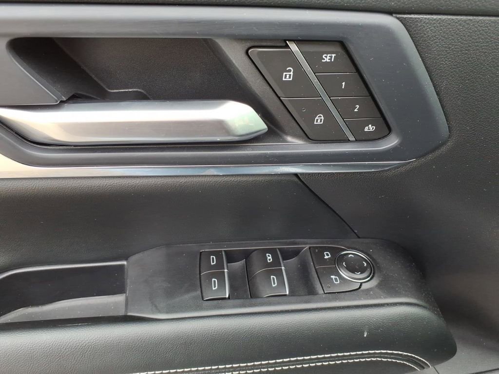 Used 2026 GMC Terrain Denali image 24