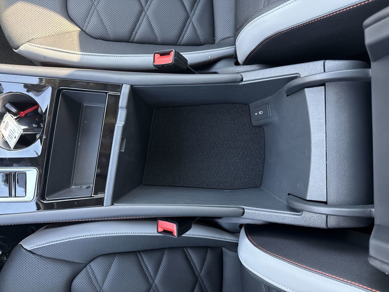 New 2025 Volkswagen Atlas Peak Edition SE image 22