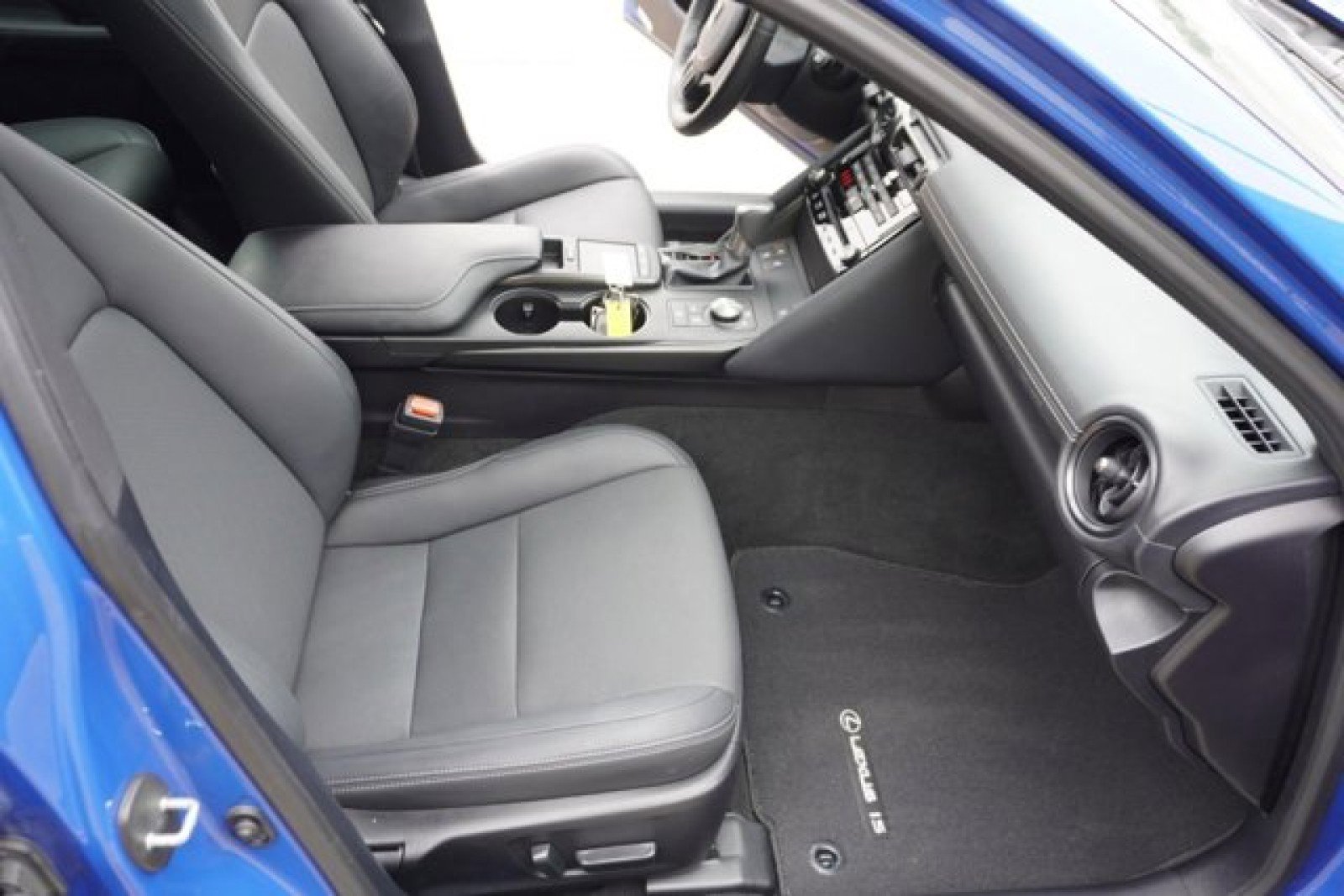 Used 2023 Lexus IS 300 w/ Comfort Package image 20