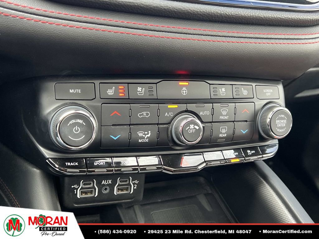 Used 2024 Dodge Durango R/T w/ Tow 'N Go Group AWD/4WD image 23