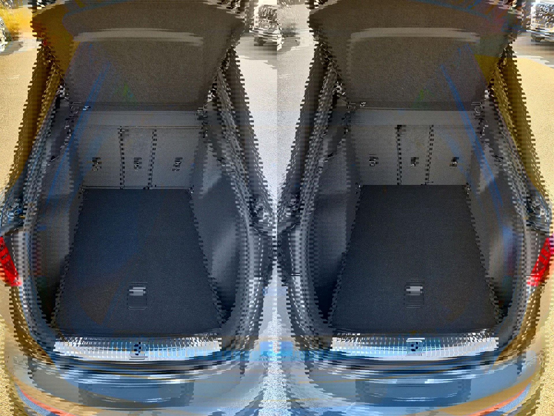 New 2025 Audi Q3 2.0T Premium Plus image 12