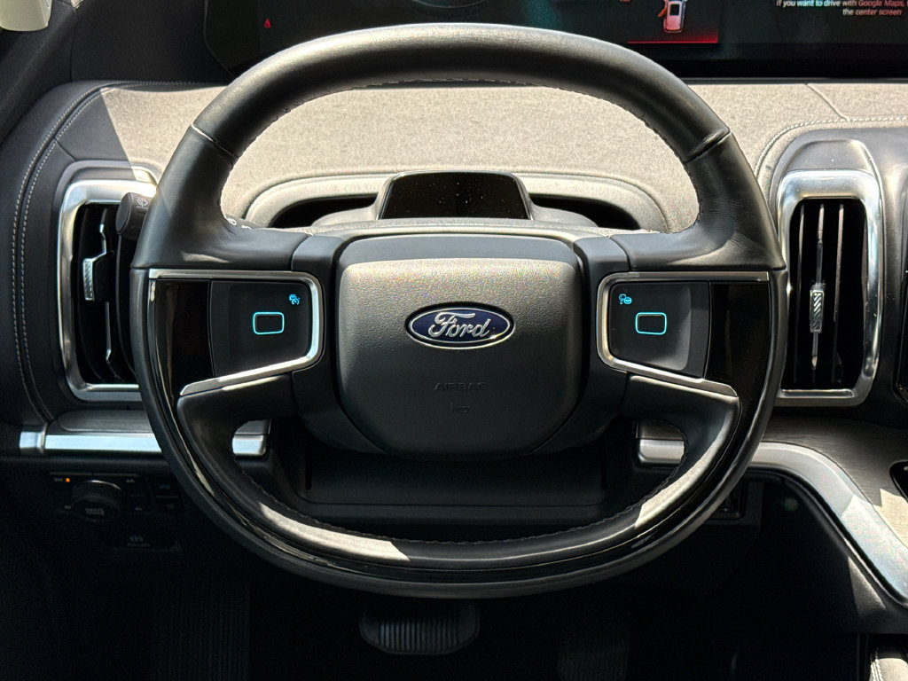 Used 2025 Ford Expedition Platinum AWD/4WD image 14
