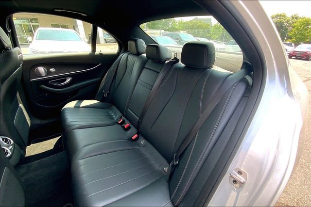 Used 2019 Mercedes-Benz E 300 4MATIC image 17