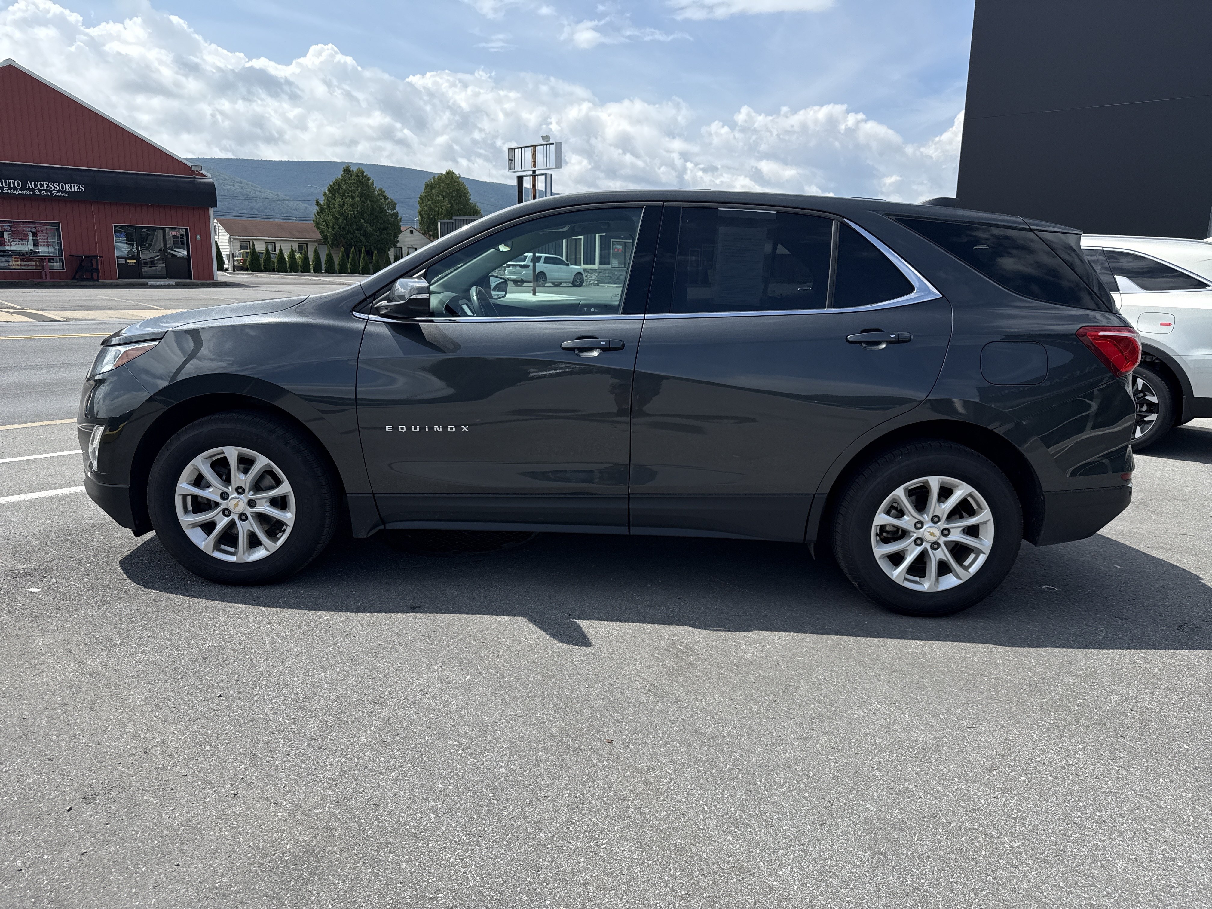 Used 2018 Chevrolet Equinox LT AWD/4WD image 5