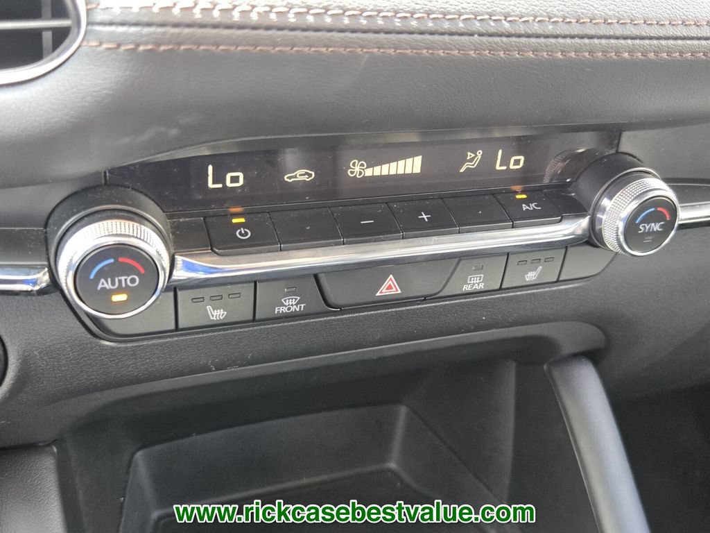 Used 2022 MAZDA MAZDA3 s FWD image 25