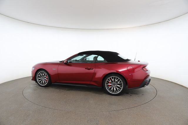 Used 2025 Ford Mustang GT Premium image 9