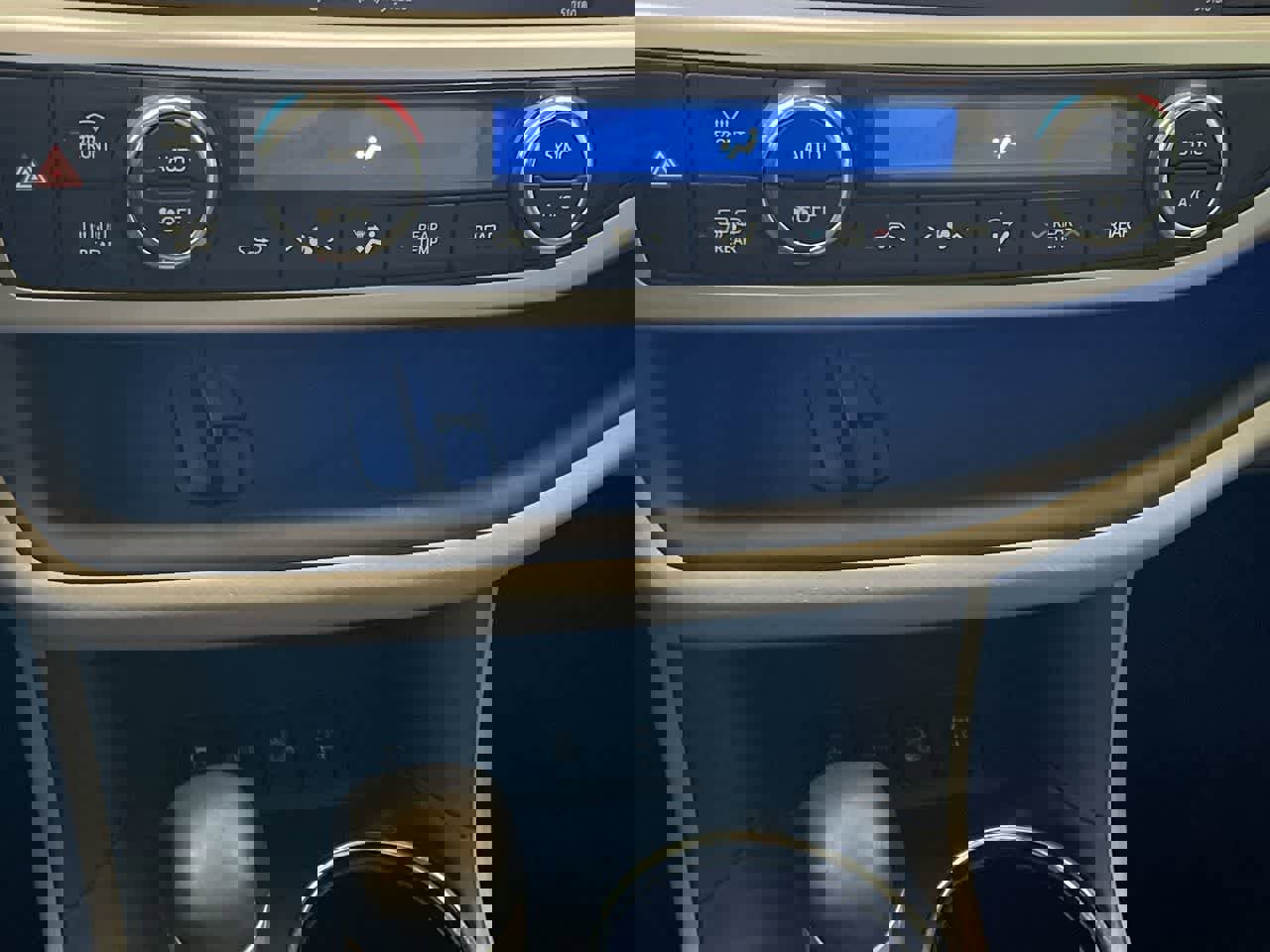 Used 2017 Toyota Highlander Limited image 19