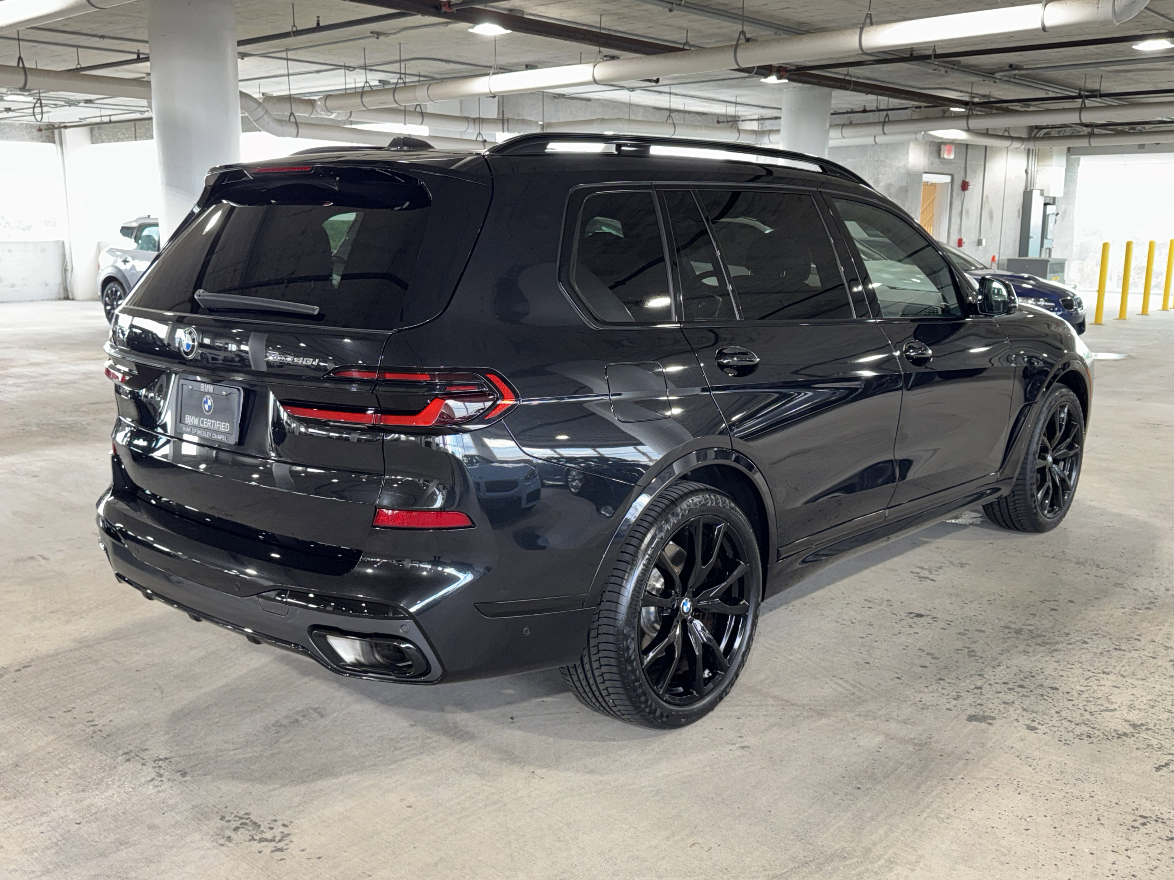 Certified 2025 BMW X7 xDrive40i w/ M Sport Package image 8