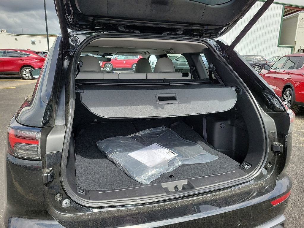 New 2025 Mitsubishi Outlander AWD image 6