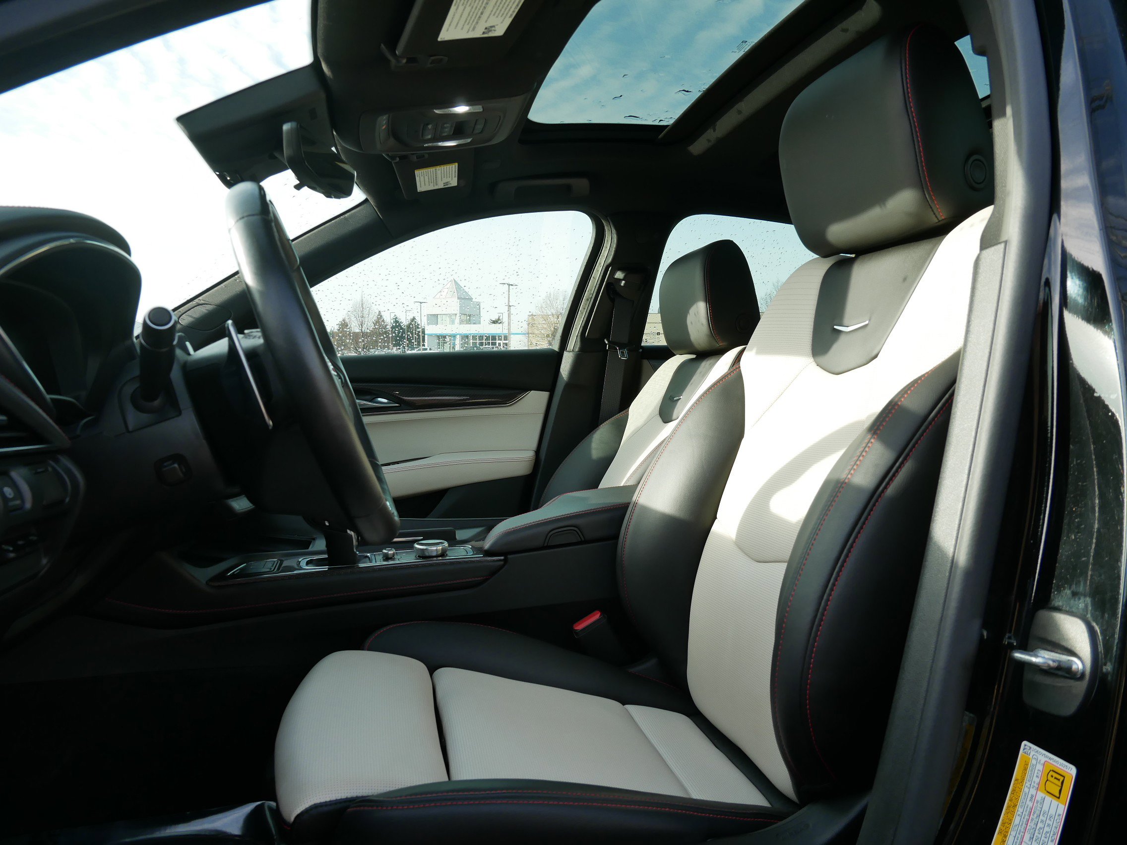 Used 2024 Cadillac CT5 V image 10