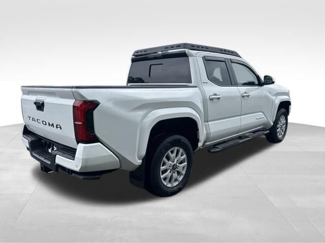 Certified 2024 Toyota Tacoma SR5 AWD/4WD image 5