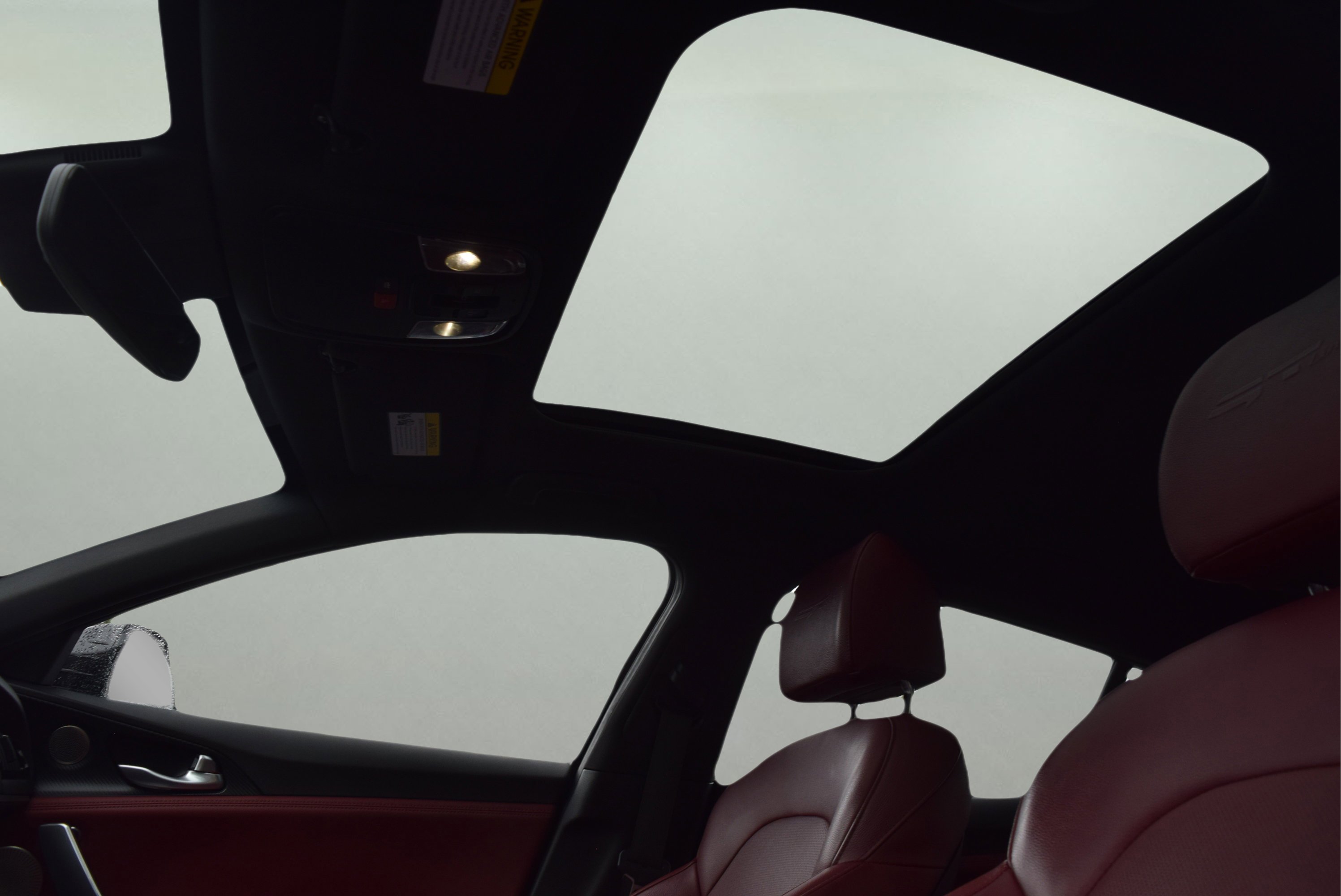 Used 2023 Kia Stinger GT-Line w/ Sun & Sound Package image 10