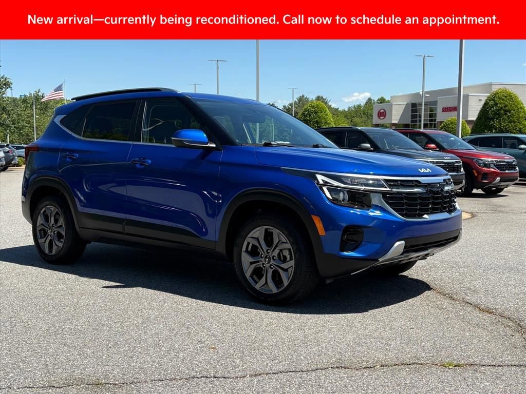 Certified 2024 Kia Seltos S AWD/4WD image 1
