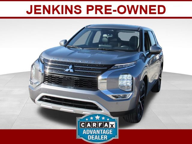 Used 2023 Mitsubishi Outlander SE FWD image 1