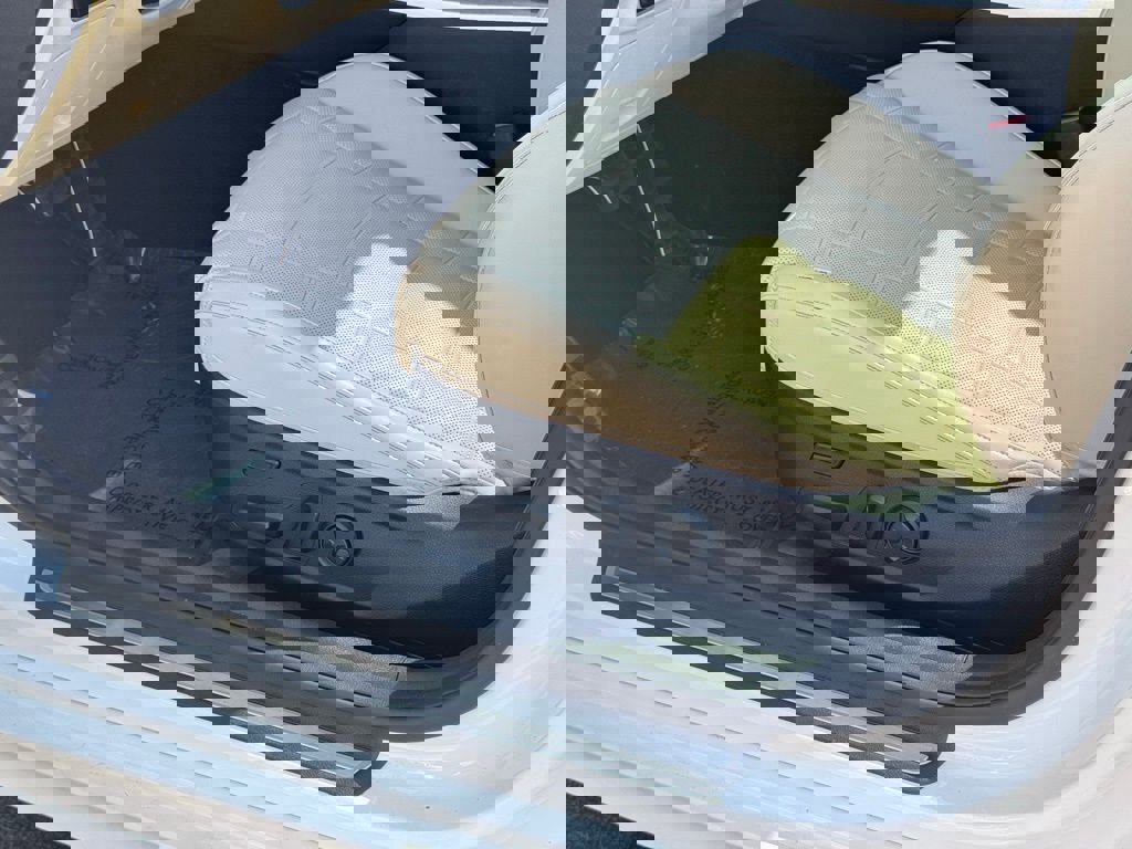 Used 2023 Kia Stinger GT2 image 27