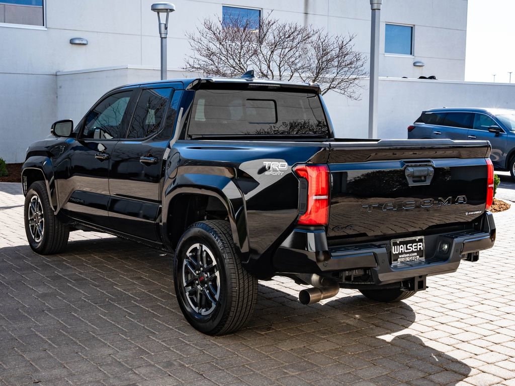 Used 2025 Toyota Tacoma TRD Sport w/ TRD Sport Upgrade Package AWD/4WD image 6