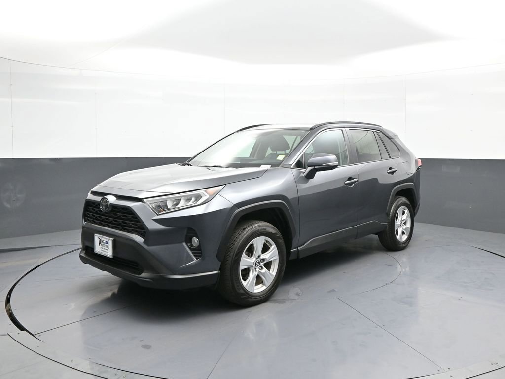 Used 2019 Toyota RAV4 XLE w/ Convenience Package AWD/4WD image 1