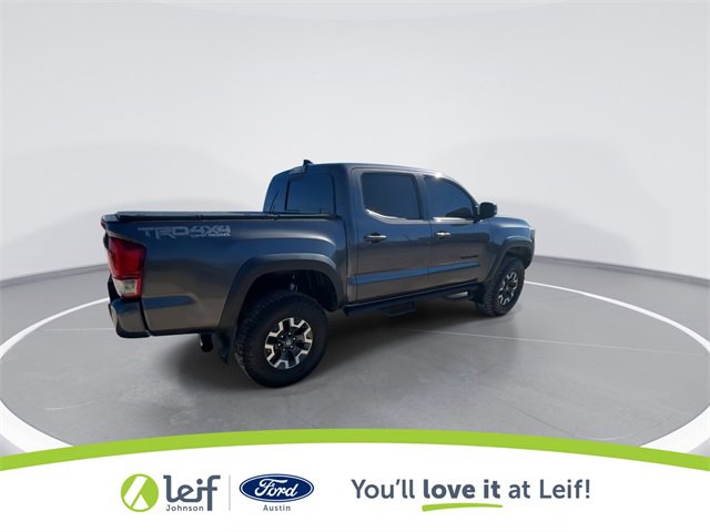 Used 2017 Toyota Tacoma TRD Off-Road image 11