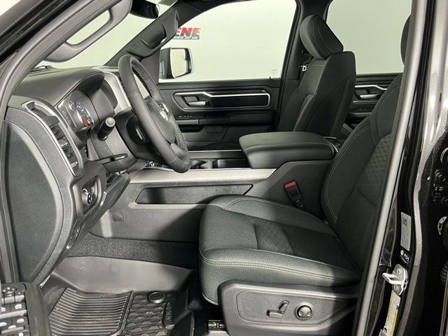 New 2026 RAM 1500 4x4 Crew Cab image 23