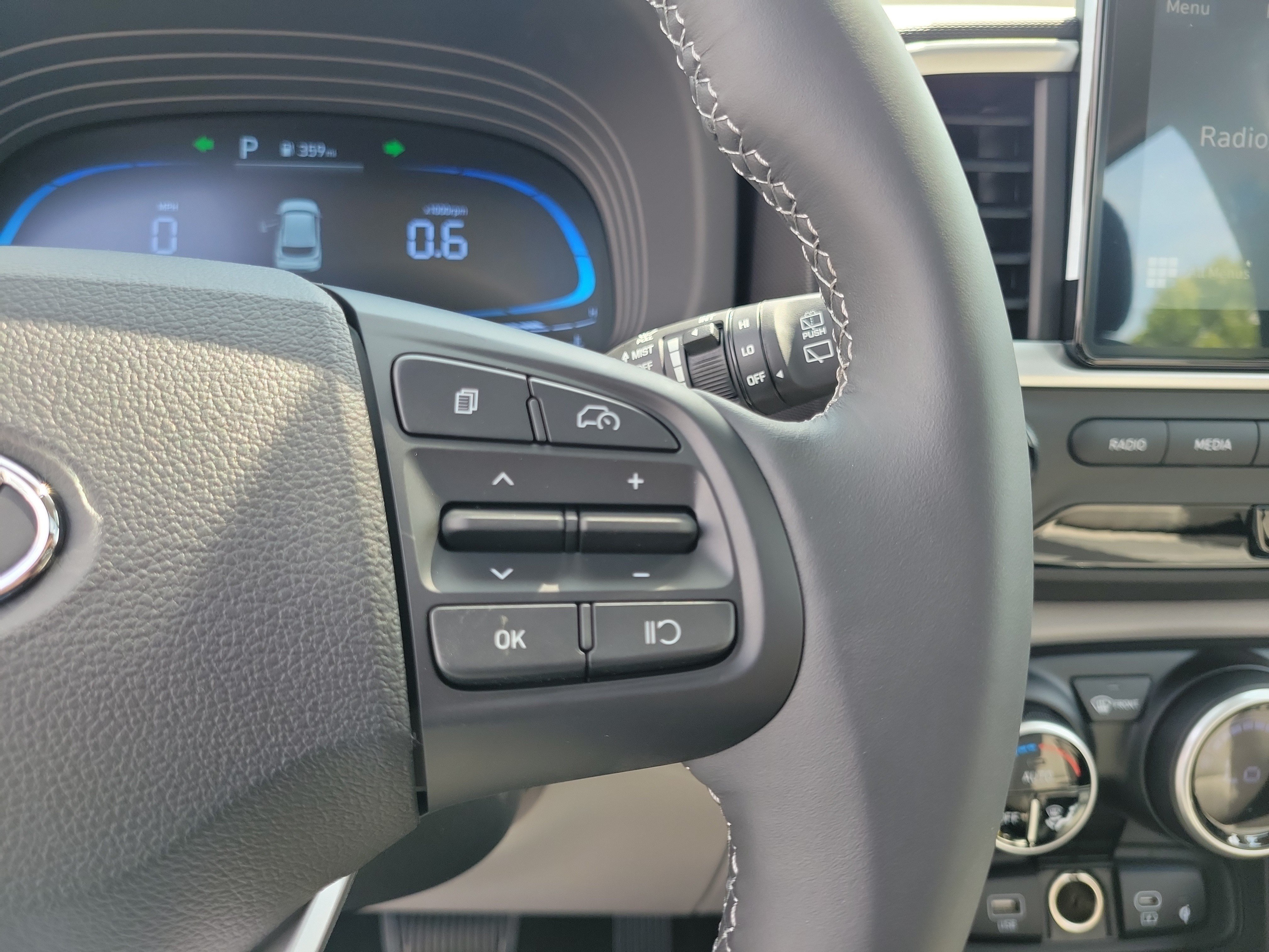 New 2026 Hyundai Venue SEL FWD image 23
