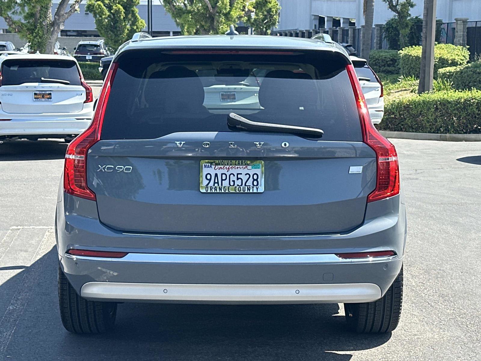 Certified 2022 Volvo XC90 T8 Inscription Expression w/ Advanced Package image 5