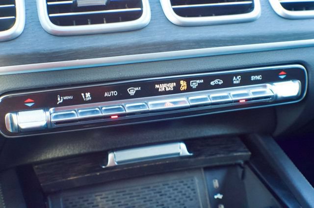 Used 2025 Mercedes-Benz GLE 350 4MATIC w/ 3rd Row Seat Package image 31