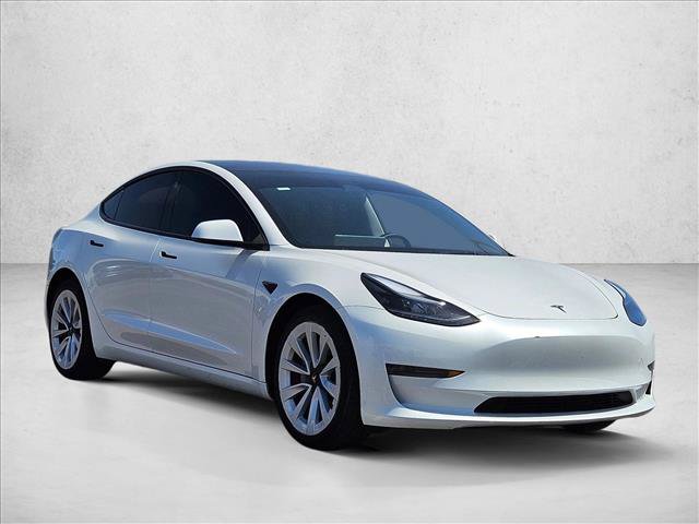 Used 2023 Tesla Model 3 Standard Range RWD image 3