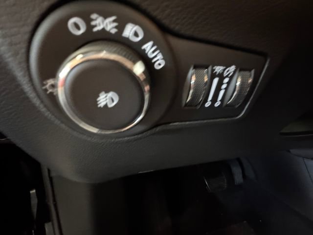 Used 2026 Jeep Compass Limited image 24