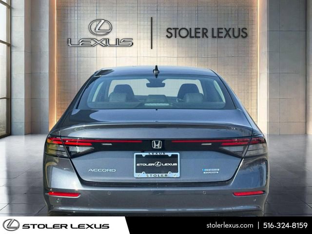Used 2025 Honda Accord Touring image 4
