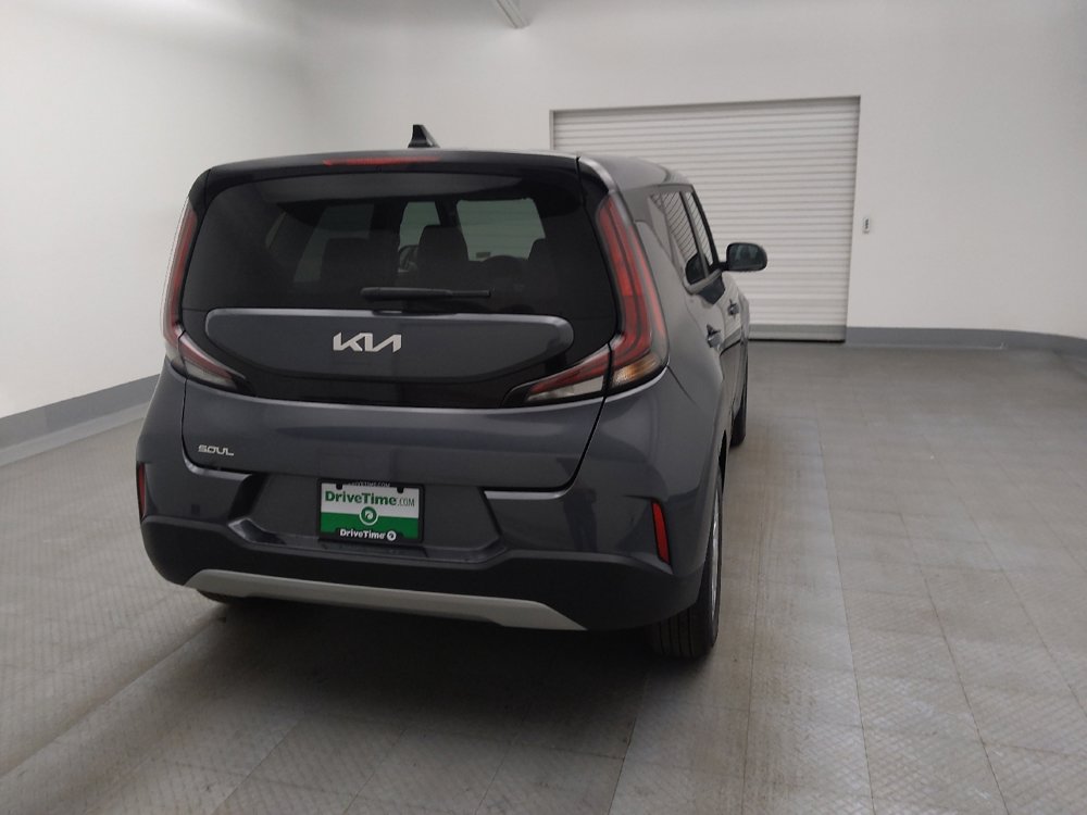 Used 2025 Kia Soul LX image 7