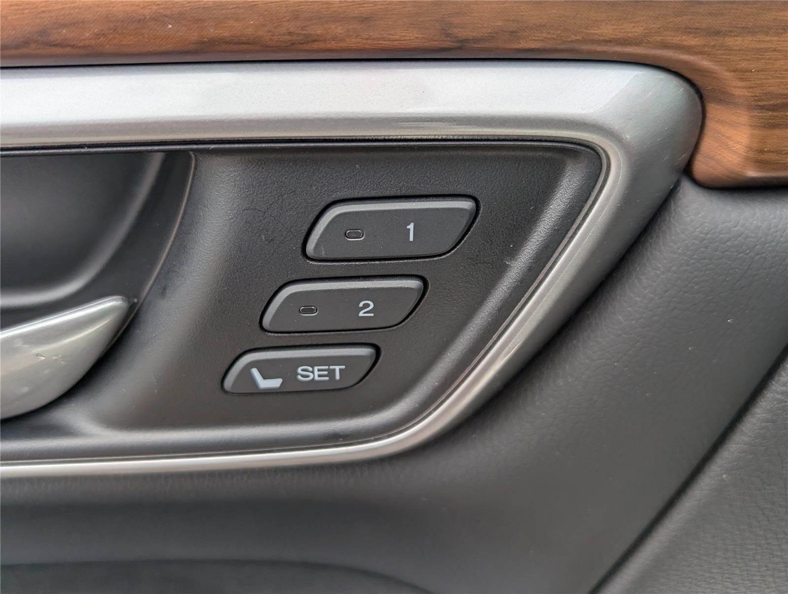 Used 2020 Honda CR-V Touring image 21