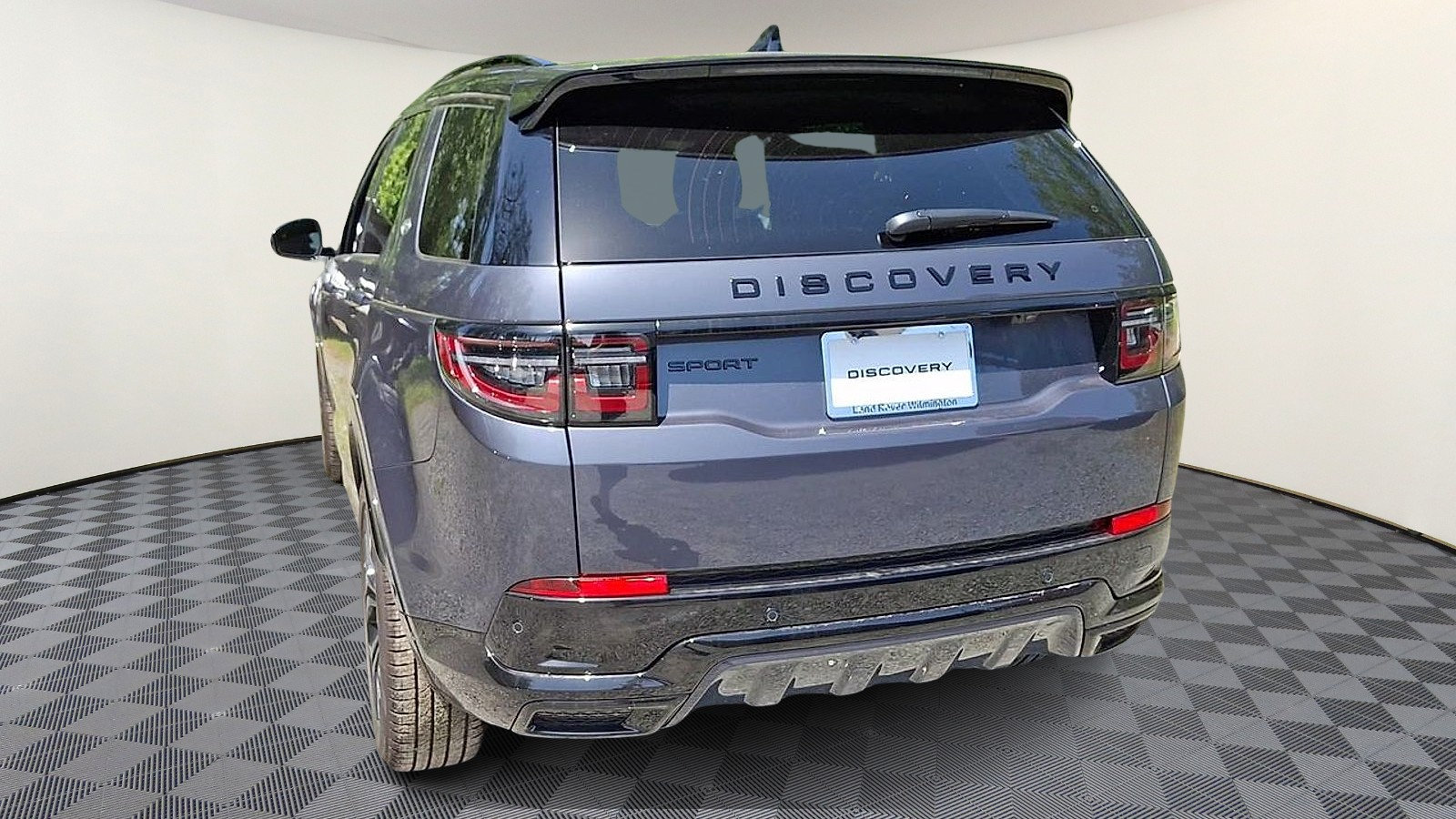 New 2026 Land Rover Discovery Sport Landmark AWD/4WD image 7