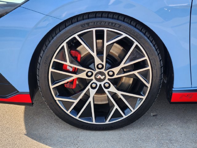 Used 2023 Hyundai Elantra N FWD image 16