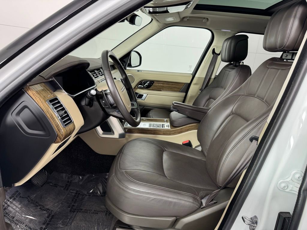 Used 2019 Land Rover Range Rover HSE image 10