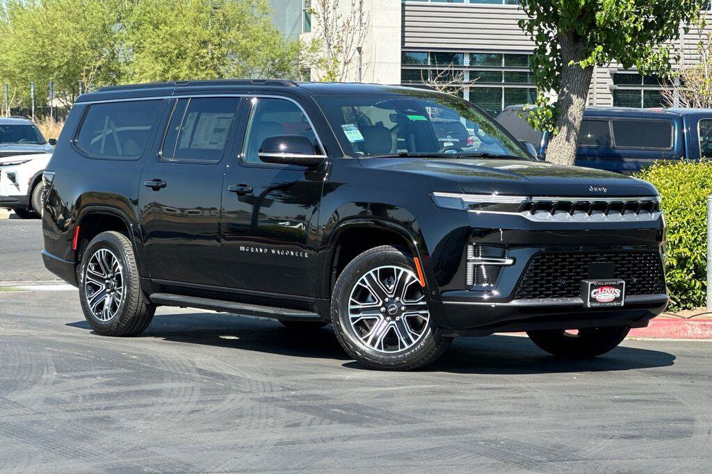 New 2026 Jeep Grand Wagoneer L 2WD w/ 8-Passenger Seating Package image 2