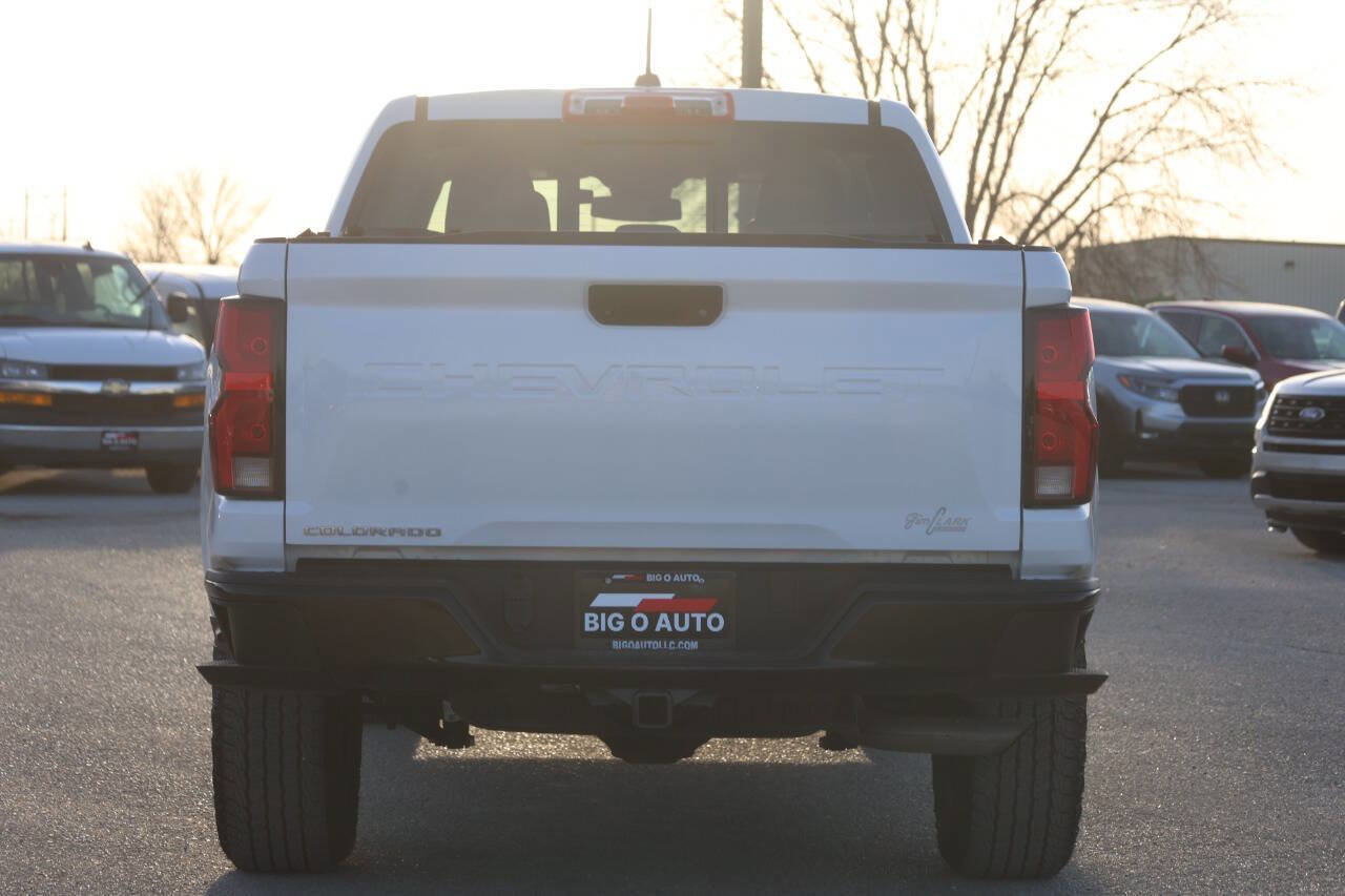 Used 2023 Chevrolet Colorado Z71 w/ Z71 Convenience Package 2 image 10