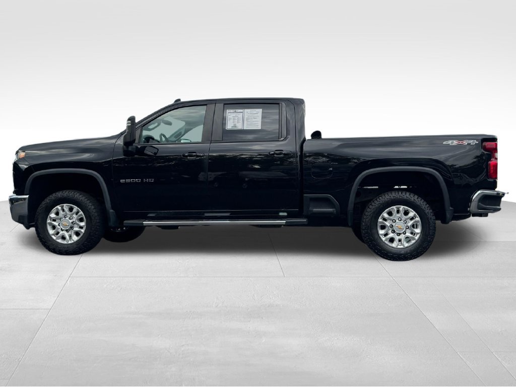 Used 2022 Chevrolet Silverado 2500 LT AWD/4WD image 4