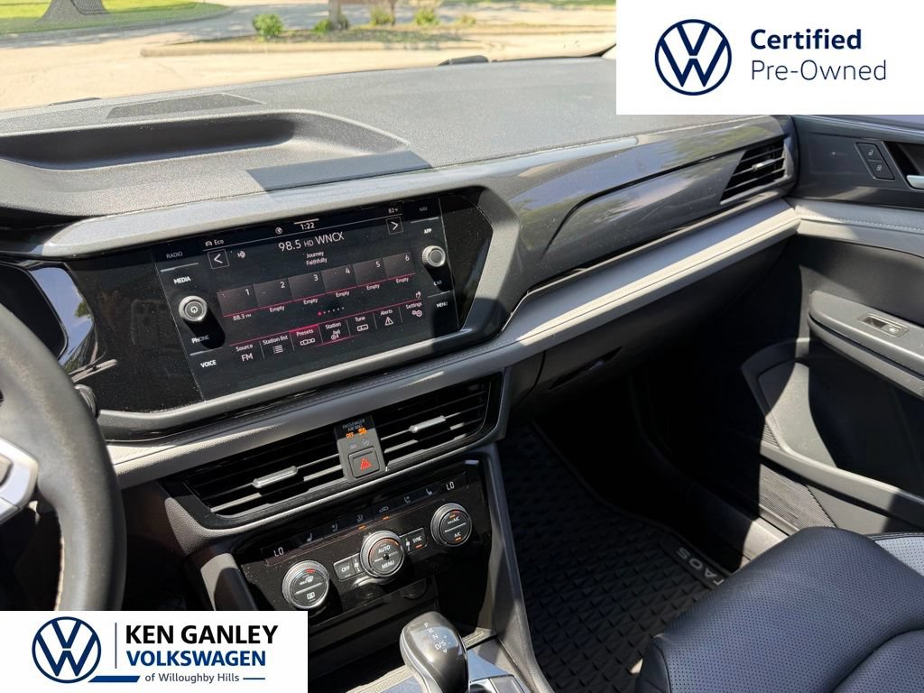 Certified 2023 Volkswagen Taos SEL w/ Black Wheel Package AWD/4WD image 16