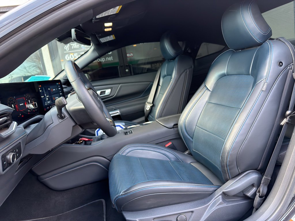 Used 2024 Ford Mustang GT Premium image 14