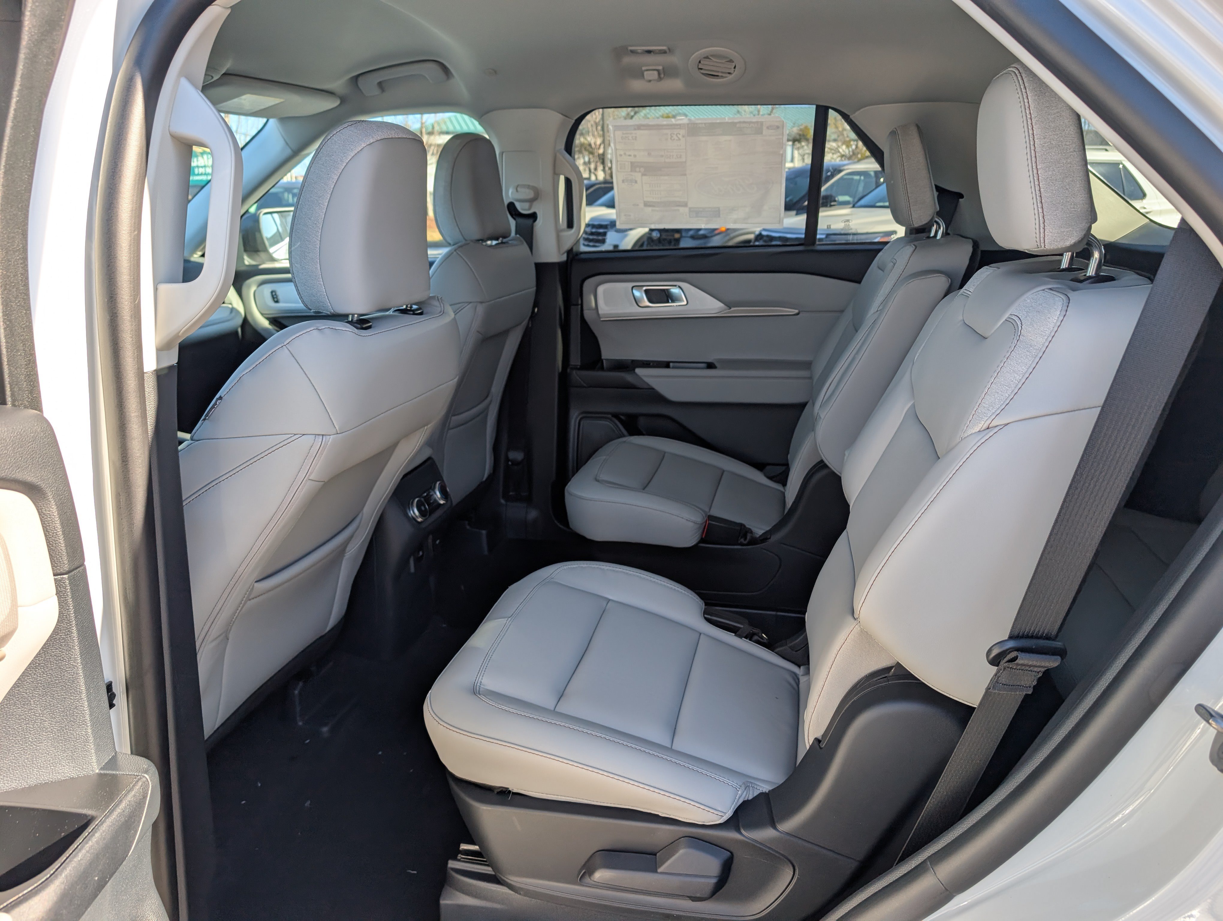 New 2026 Ford Explorer Active w/ Active Comfort Package AWD/4WD image 16