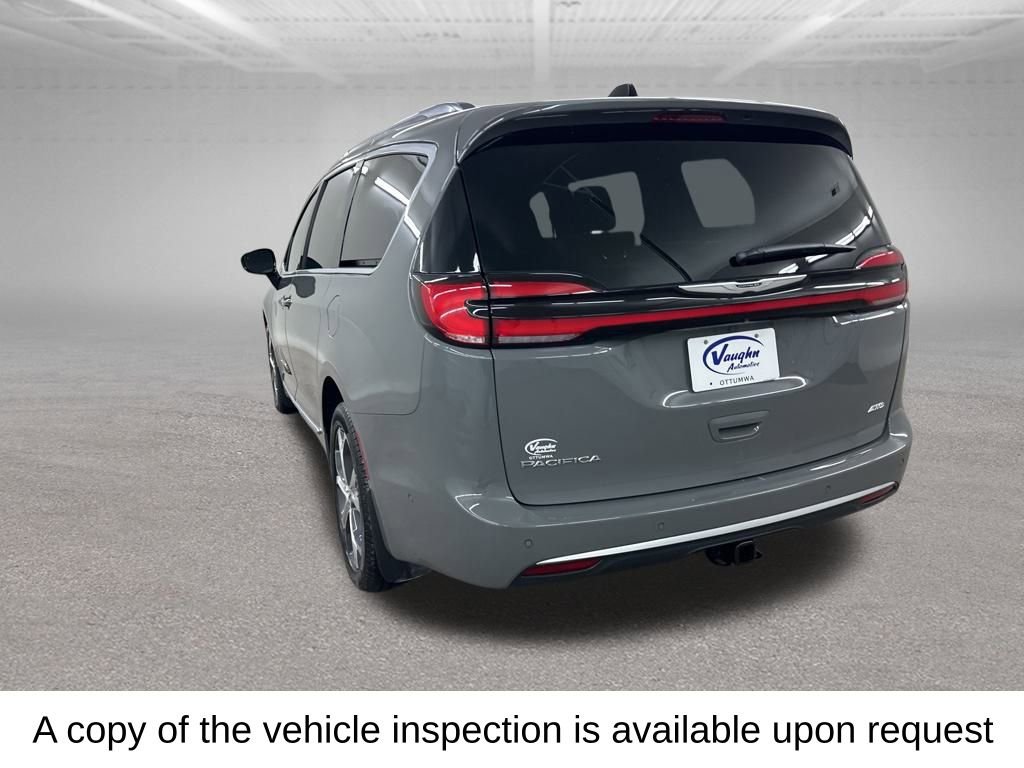 Used 2023 Chrysler Pacifica Pinnacle w/ Trailer Tow Group image 11