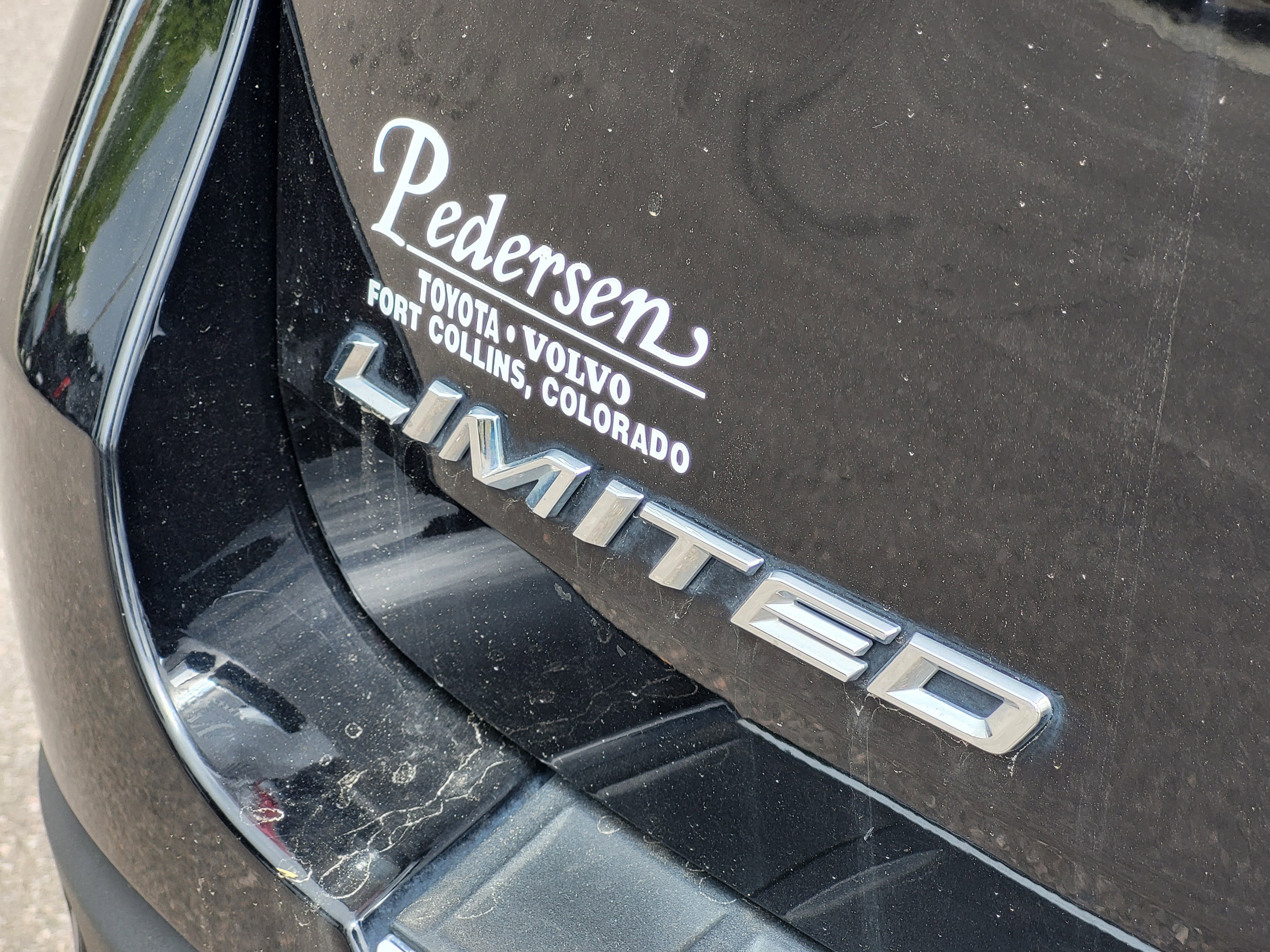 Used 2022 Ford Explorer Limited w/ Equipment Group 301A AWD/4WD image 9