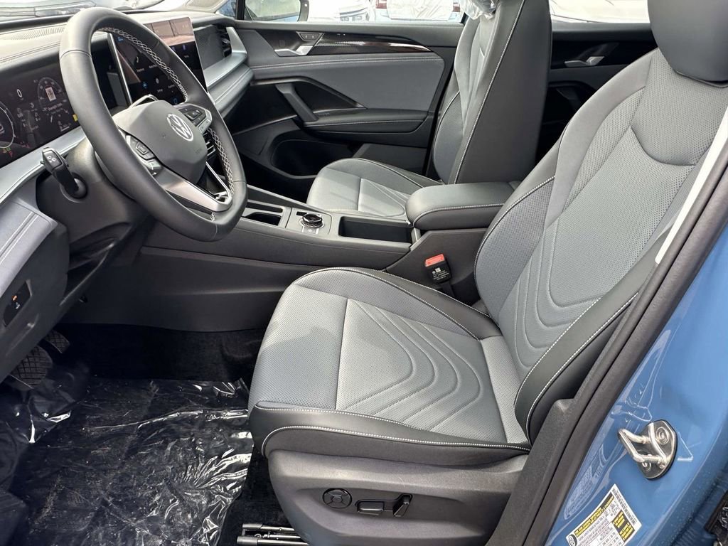 New 2026 Volkswagen Tiguan SE image 14