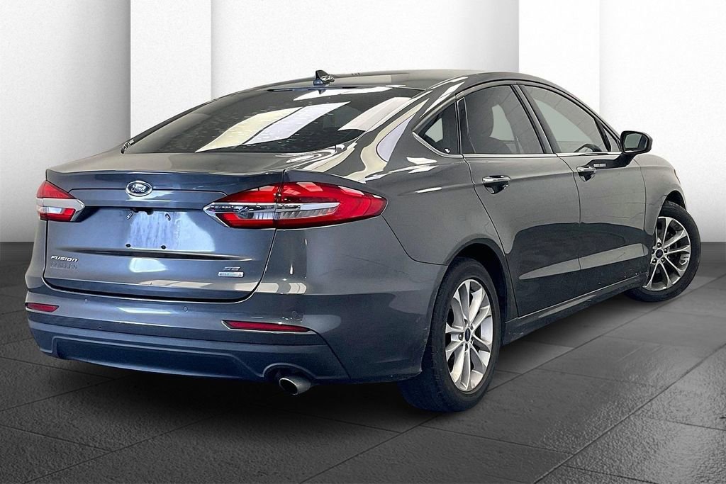 Used 2019 Ford Fusion SE image 11