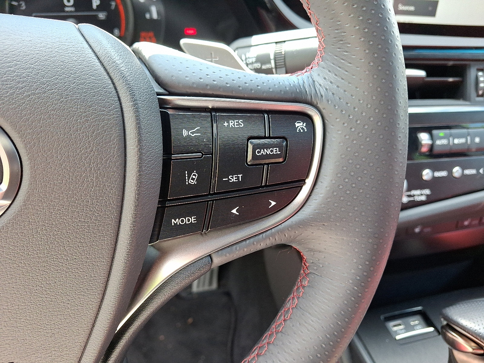 Certified 2023 Lexus ES 350 F Sport w/ Accessory Package (Z1) FWD image 21