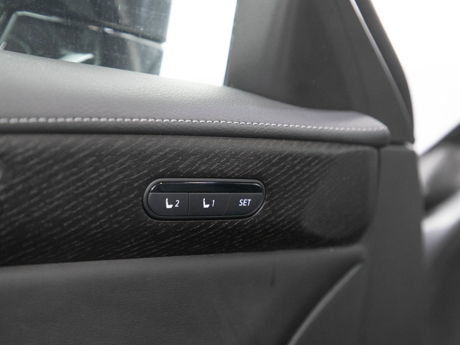 Used 2023 INFINITI QX60 Sensory AWD/4WD image 26
